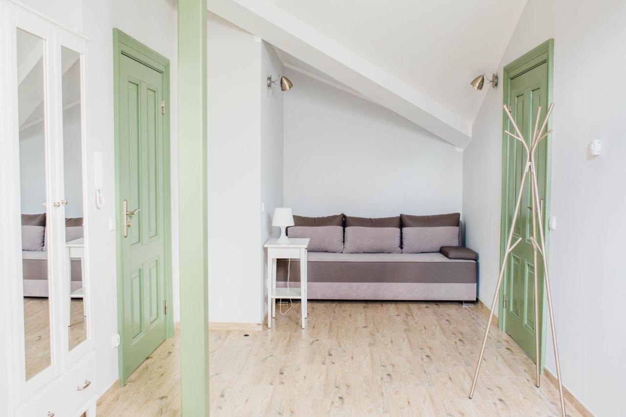 Studio Apartment