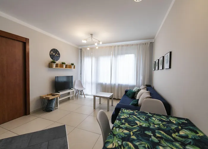 Victus Stylish Apartment With Underground Parking By Noclegi Renters